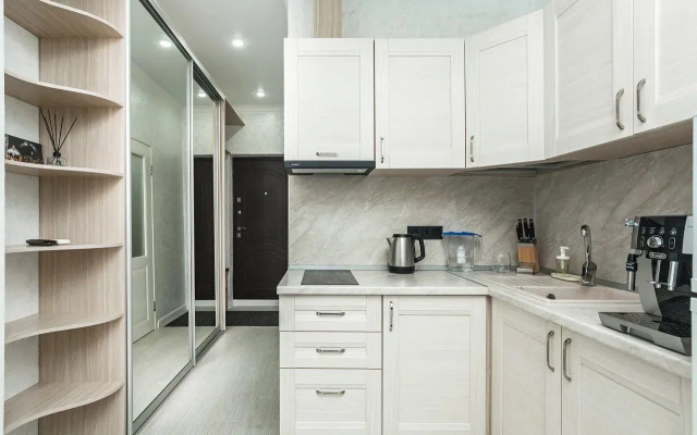 Na Chernomorskoy 6 55 Flat