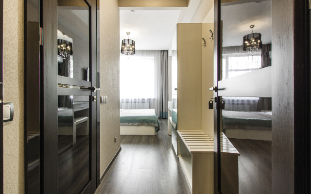 Отель Корона