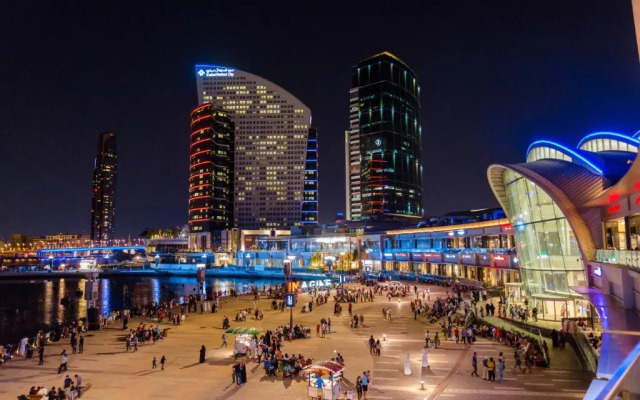 InterContinental Residence Suites Dubai Festival City Hotel