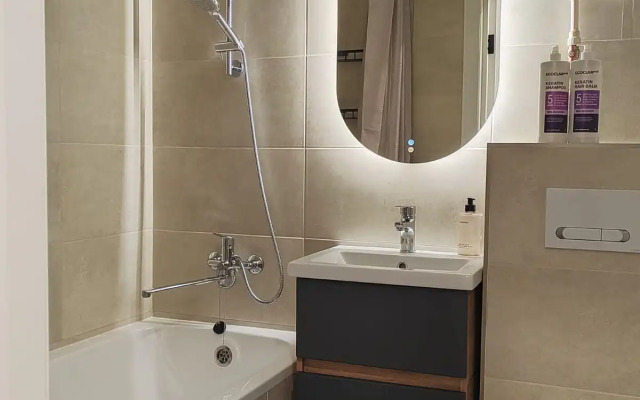 Uyutny Ugolok v Samom Tsentre Goroda Flat