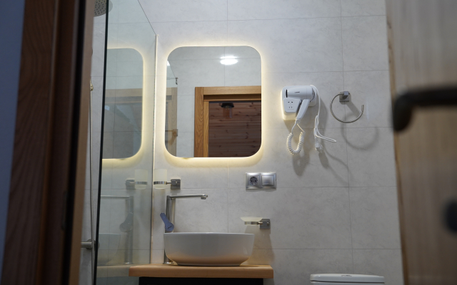 Peak Kazbegi Hotel