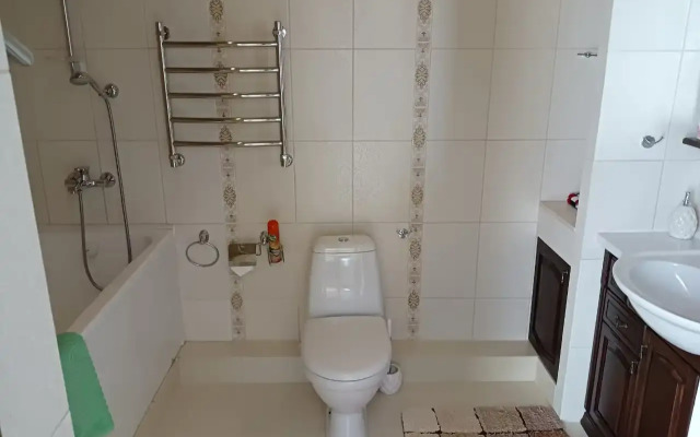 Orel-Izumrud Guest House