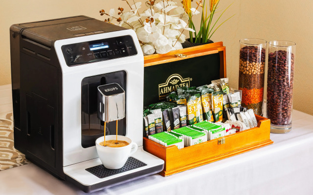 Отель Grand Nur