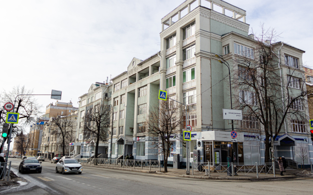 AuraHome Izumrud Apartments