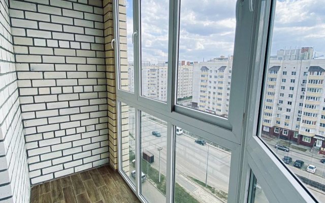 S Panoramnym Balkonom I Individualnym Otopleniem. Tikhiy Uyutny Rayon s Ochen Razvitoy Infrastrukturoy Flat