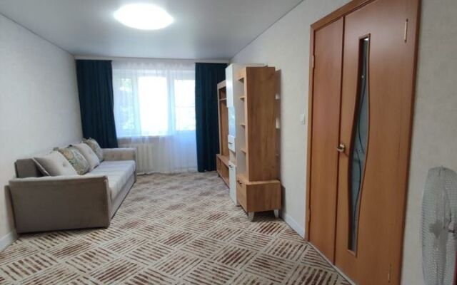 Na Baklanovskom Prospekte 144 Flat