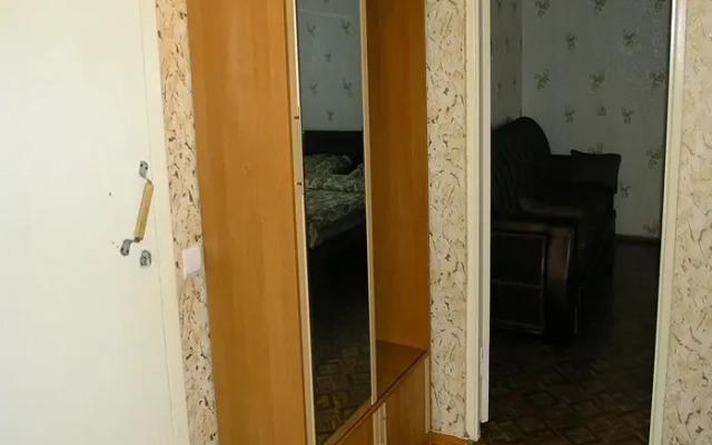 Квартира двухкомнатная на ул.Отрадная д.79 20046