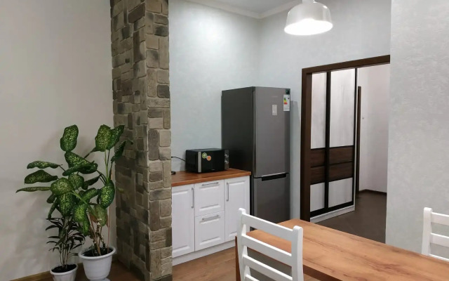 Aprel' V tsentre goroda Flat