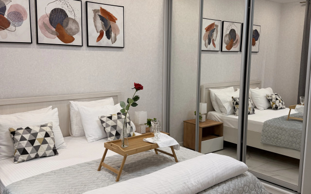 Апартаменты Большая квартира в центре Самары на набережной