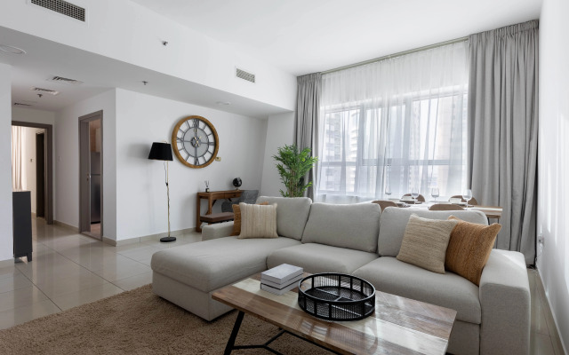 Welcome Home in Armada Tower 3 Apartments