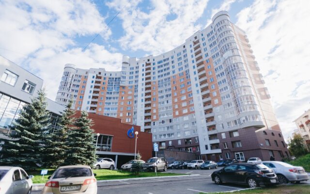 Apartment on Malysheva 4B