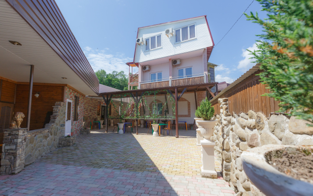 Gostevoj Guest House