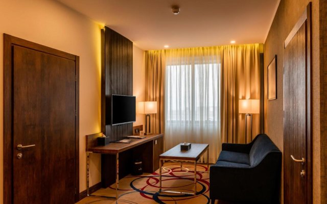 Отель Ramada and Suites by Wyndham Yerevan