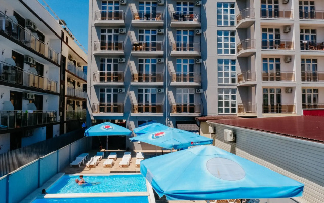 Sedymoye Nebo Hotel