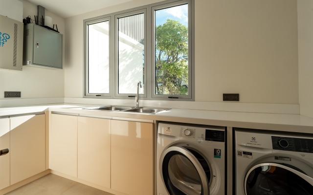 Prekrasnye Apartamenty s Basseynom v Laguna Phuket