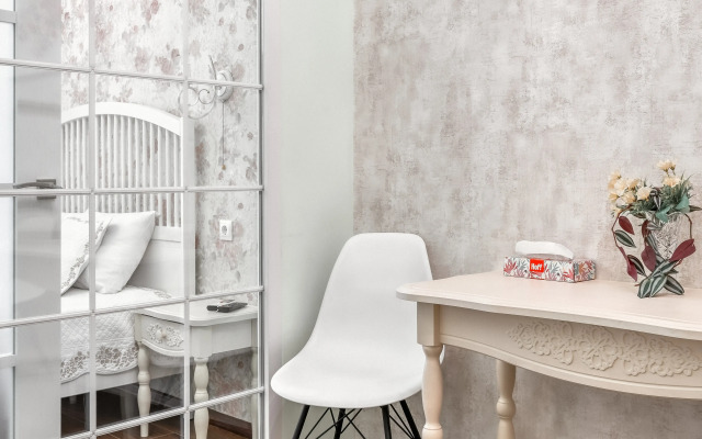 Krasivyi v stile "Provans" u morya v ZhK "Barselona Park" Apartment