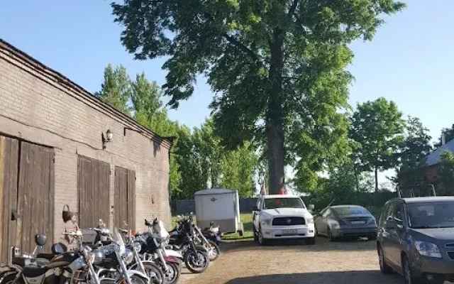 Apartamenty Agrousadyba Belovezhskaya Gostevaya