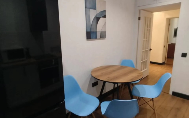 Квартира Дизайнерская в стилистике Семейный Лофт