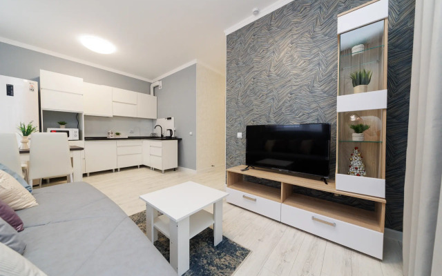 Trekhkomnatnaya U Parka Flat
