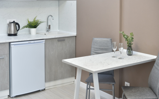 ApartHause s krasivym vidom na gorod na 24 etazhe Apartments