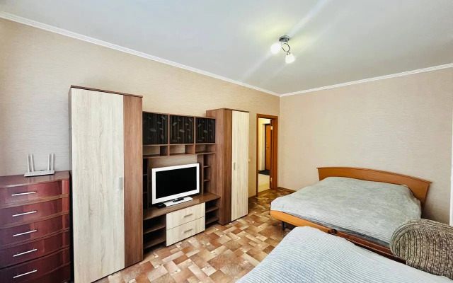 V Tsentre Goroda Apartments