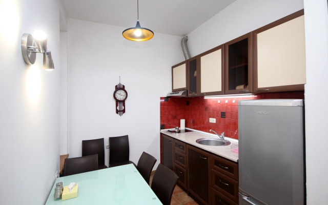 Gallery Cascade #2 Apartments