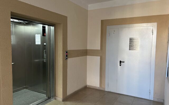 270 Suvorova 27k1 Apartments