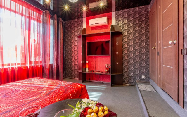 Apartments Roza Gostiny Dvor and Co. on Lenina 5
