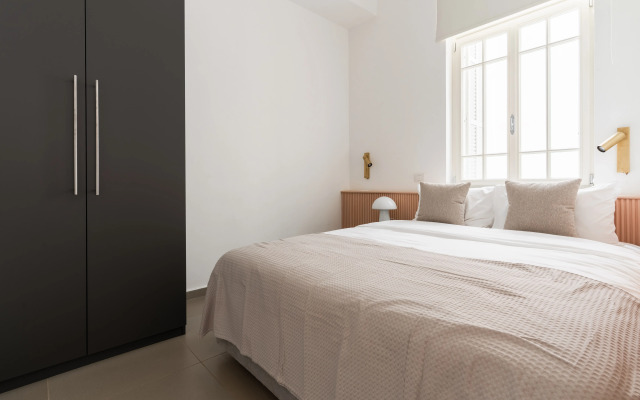 Blueground at Nahalat Byniamin Exquisite Balcony ID54 Apartments