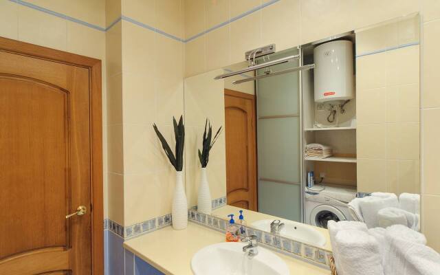 3-komnatnye HomeApart K. Marksa, 25 Apartments