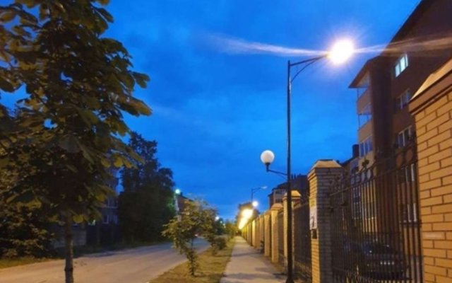 Na Kommunarov Flat