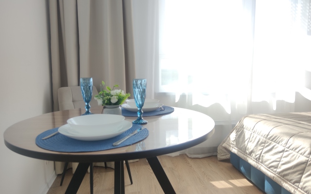 Квартира Современная Студия с большой кроватью и кондиционером