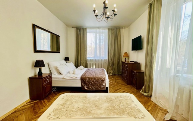 2-Kom Kvartira Naprotiv Kievskogo Vokzala Flat