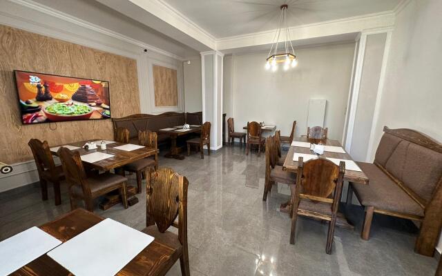 Гостиница Адлер