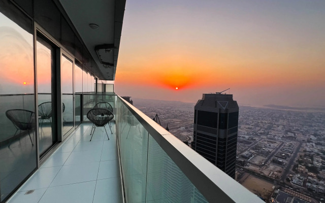 Апартаменты Keyrock Living Luxe Sea View Retreat