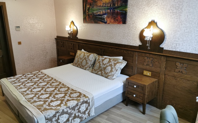 Perapolis Hotel