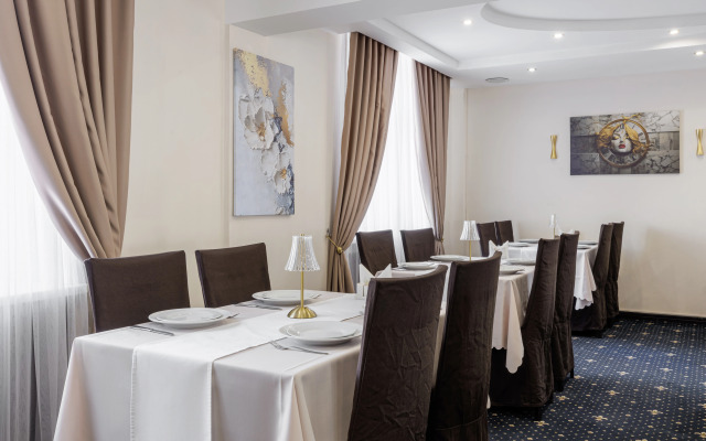Moscow Holiday Hotel