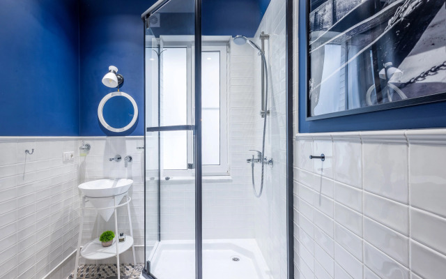 Квартира MyHomeYourHome на Невской 19