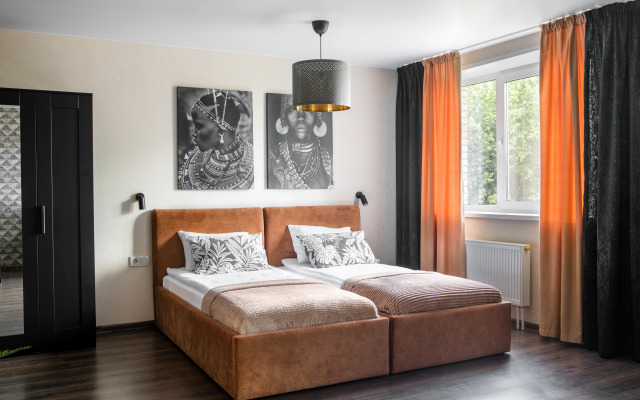 Home Hotel Guest house