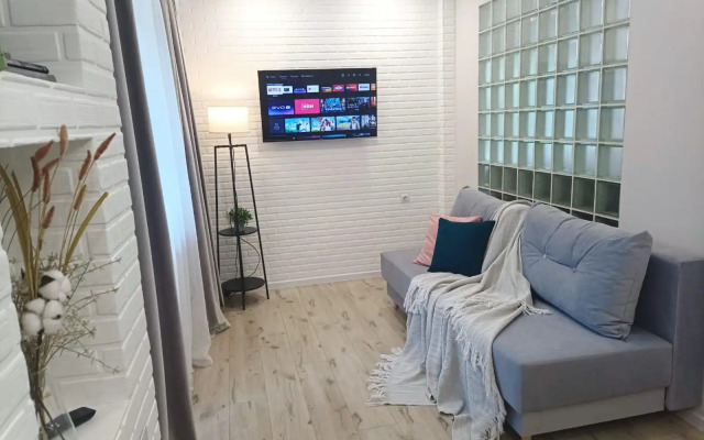 Квартира с дизайнерским ремонтом возле парка Первомайский