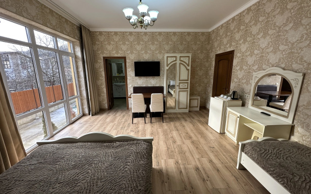 Margo Guest House