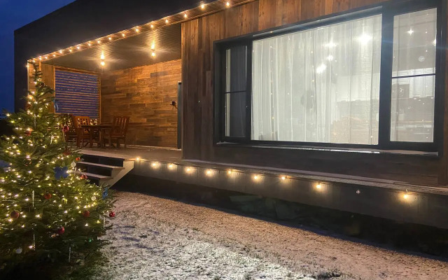 Частный дом дизайнерский великолепной уличной территорией