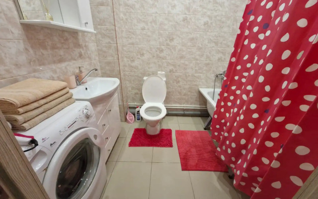 Квартира Академическая 4