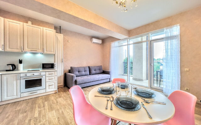 Апартаменты M Apartments SvetlanaPark