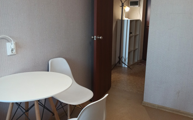 Квартира с видом на пойму реки Царица