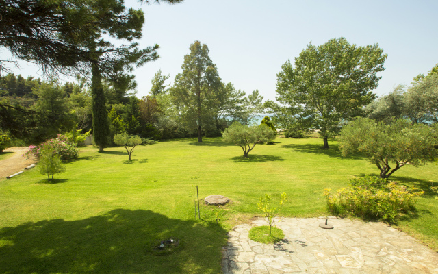 Greenlea Beachfront Spathies Villa