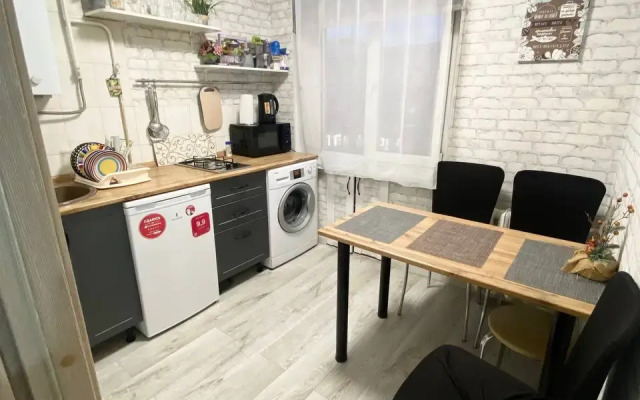 Uyutnaya 2komn Kvartira V Tsentre Apartments