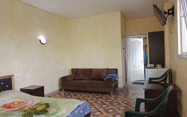 Maylan Guest House
