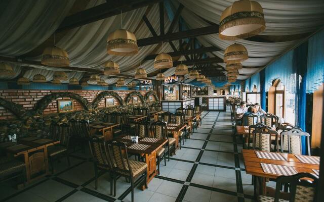 Отель Русская изба