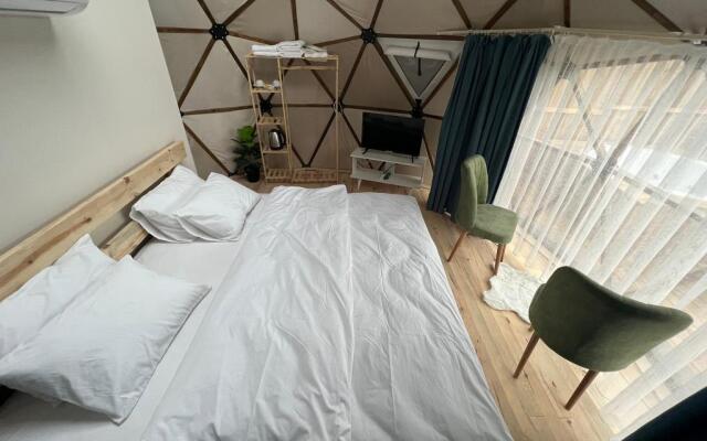 The Hill Glamping Bungalow